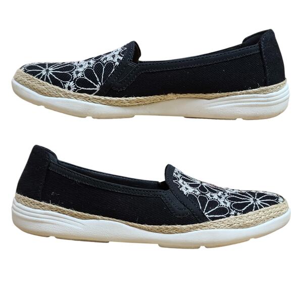 Clarks Elaina Harbor Black White Embroidered Loafers Flats Slip On Shoes 7 1/2 - Picture 2 of 5